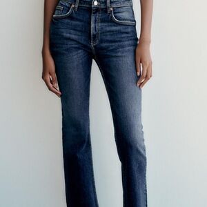 Zara NWT FLARED CROPPED HIGH WAIST TRF JEANS